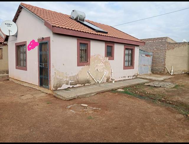 2 BEDROOM HOUSE FOR SALE IN PALM RIDGE